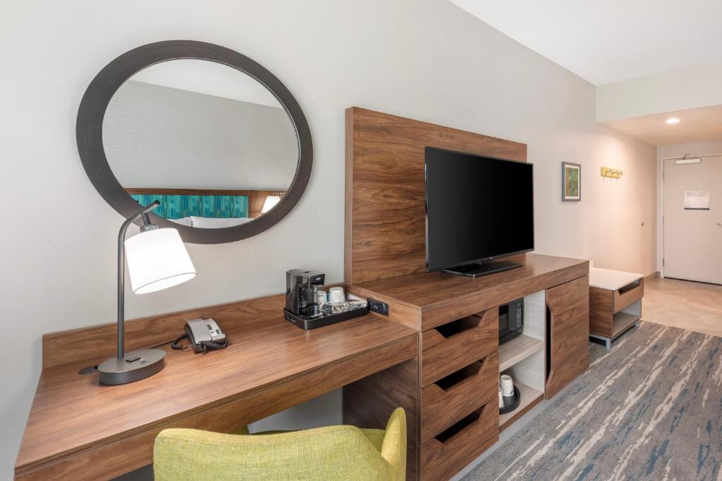 Hampton Inn by Hilton Harker Heights - Tap to explore photos