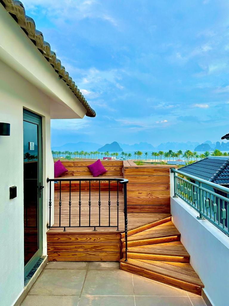Casa Retreat Villa Sonasea Vân Đồn photo 3