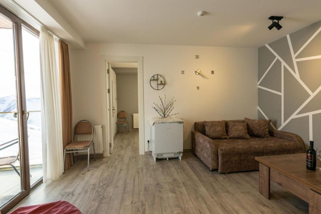 Double Rooms in New Gudauri, Loft 2, 247 photo 4