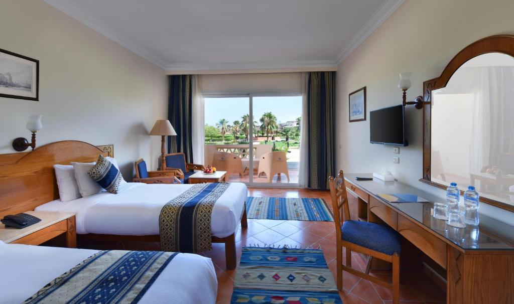 Bliss Nada Beach Resort photo 4
