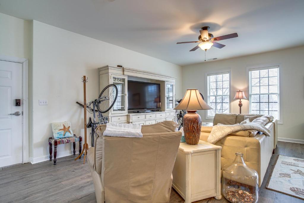 Pet-Friendly Lewes Condo about 4 Mi to the Beach! photo 3