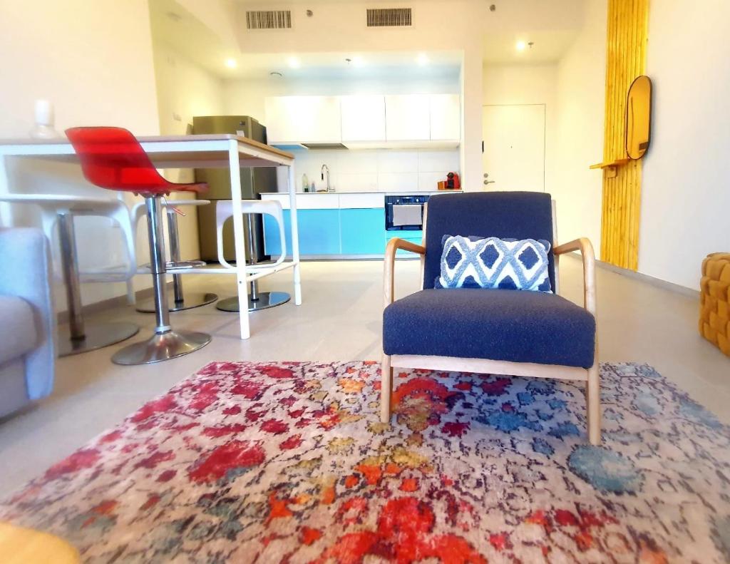 Spacious New 1BD Levinski Florentin photo 1