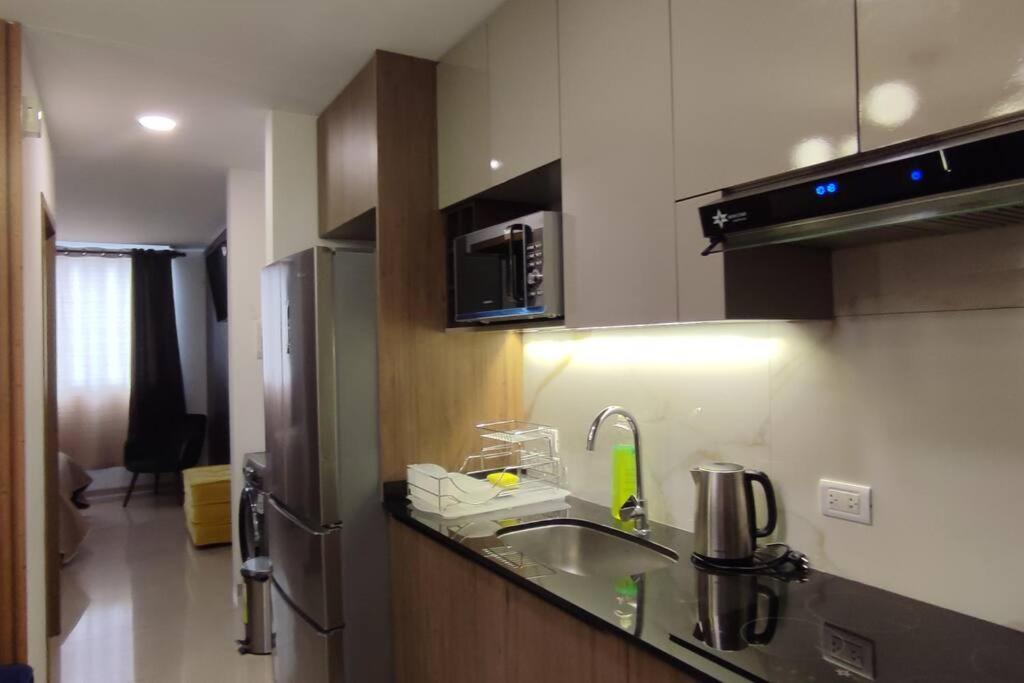 APARTAMENTO EN EQUIPETROL, CON CINE - PISCINA - GYM y PARQUEO GRATUITO. Proximo a Los Tajibos, Ventura Mall, y Supermercados photo 1