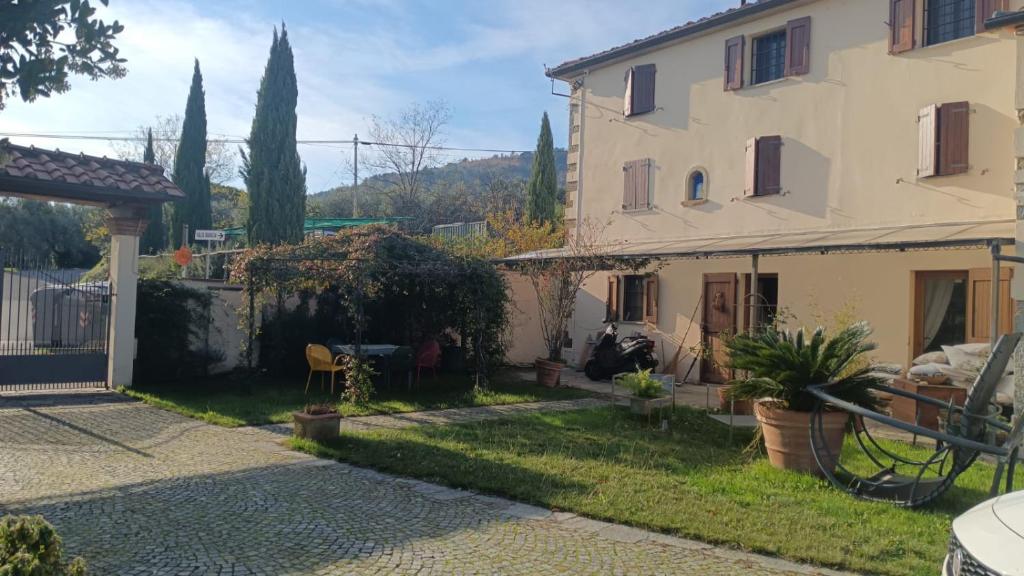 Casina in pietra photo 3