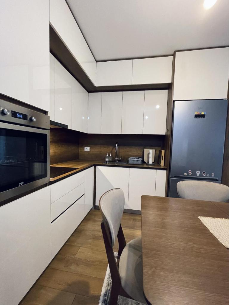 Apartment with balcony photo 4