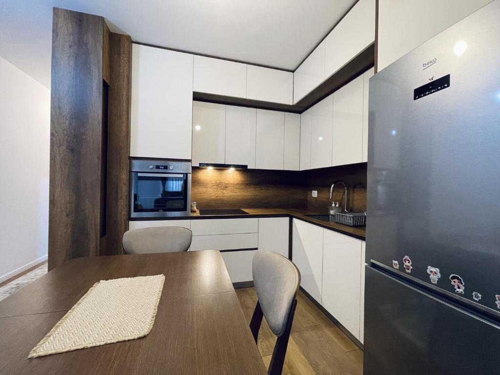 Apartment with balcony photo 3