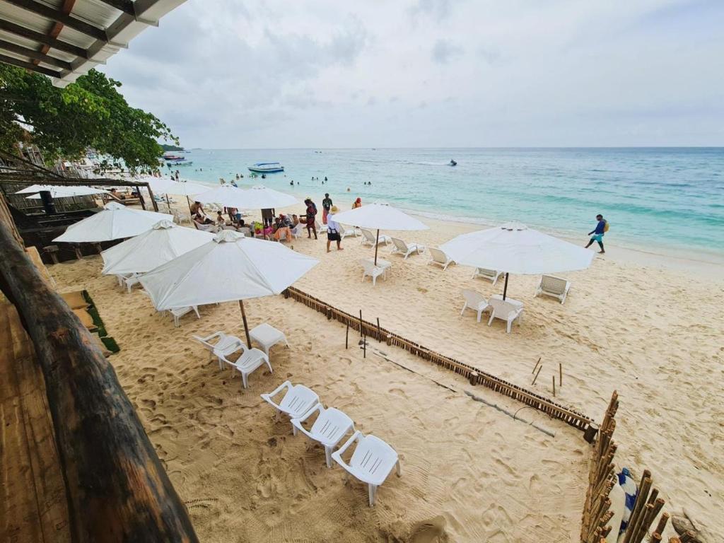 ROCHA BEACH CLUB photo 4