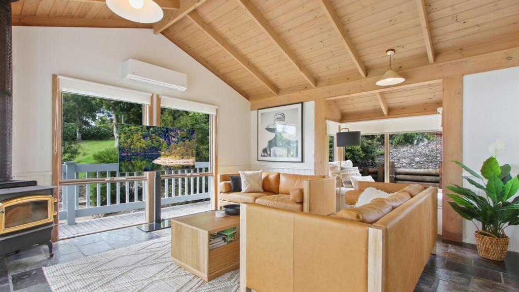 Lakeview Treehouse photo 2