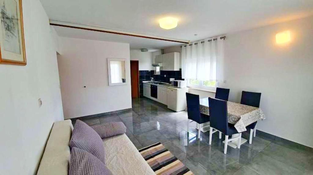 Apartments Marusic photo 4