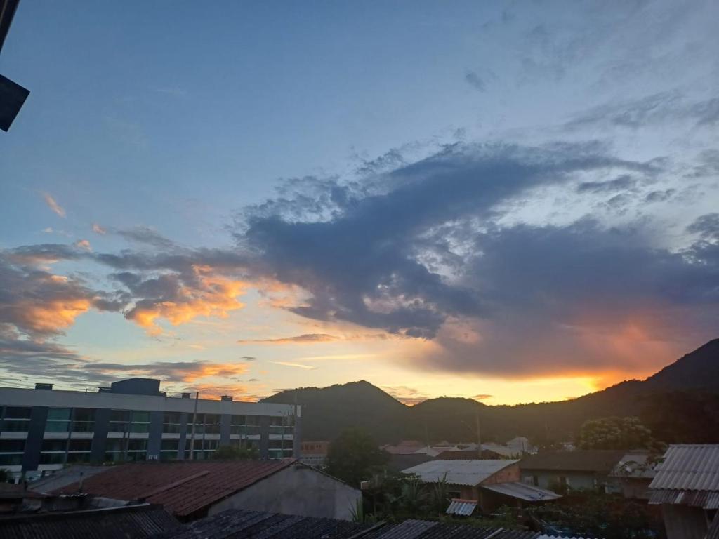 Casa bom espaço para passar suas férias photo 2