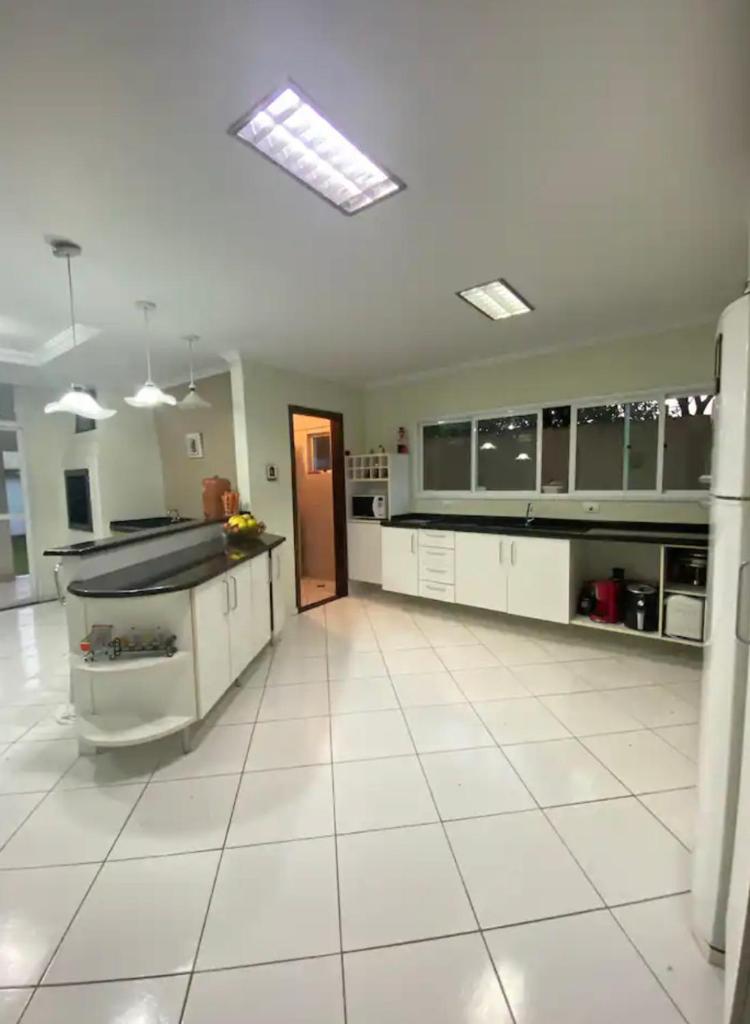 Sobrado espaçoso em Santa felicidade photo 1
