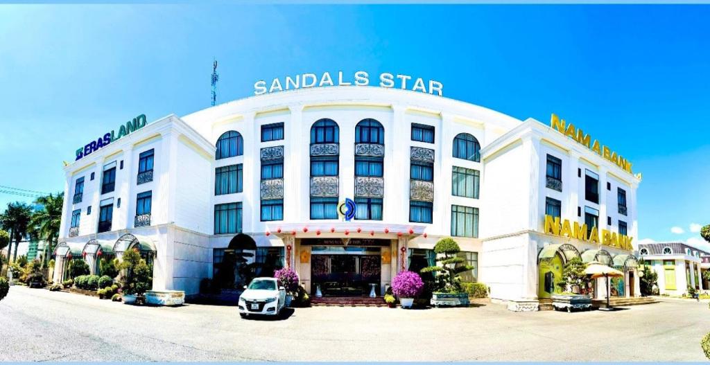 SANDALS STAR HOTEL