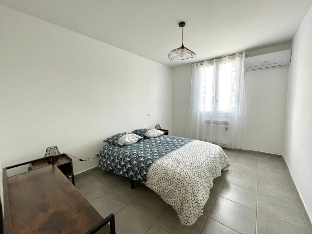 Appart cosy sur Salon de Pce photo 4