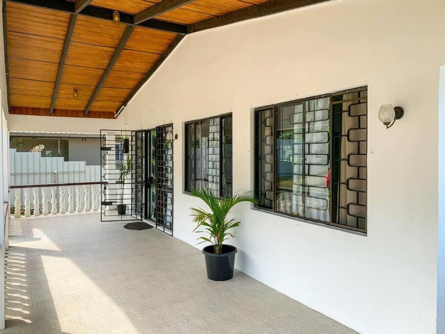 Entire House: 3 Bed+2 Bath in Namadi, Suva photo 1