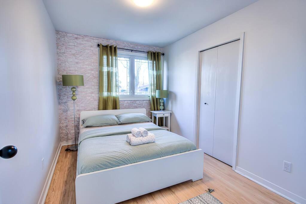 Style & Comforts by Montreal - New - 3BR Bungalow photo 1