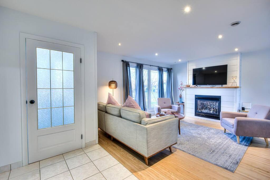 Style & Comforts by Montreal - New - 3BR Bungalow photo 3