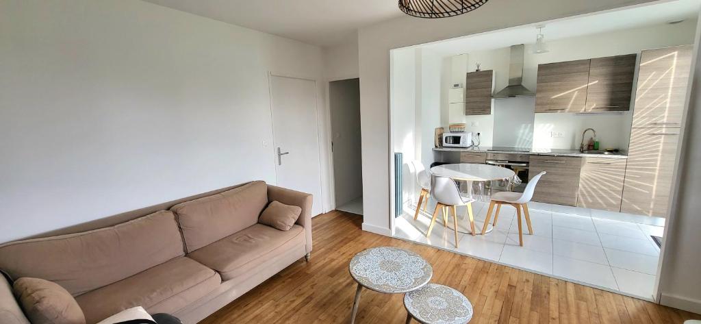 Apt 1 chambre proche cure- Winston photo 1