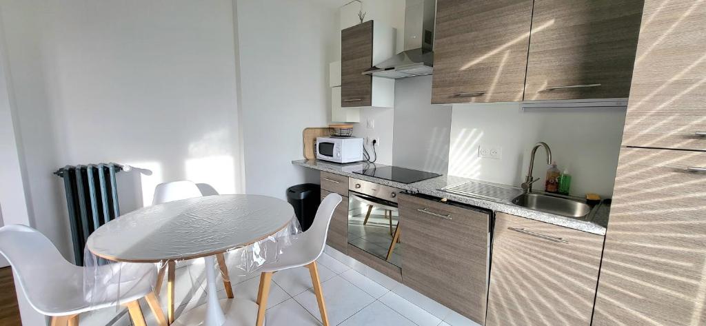 Apt 1 chambre proche cure- Winston photo 2