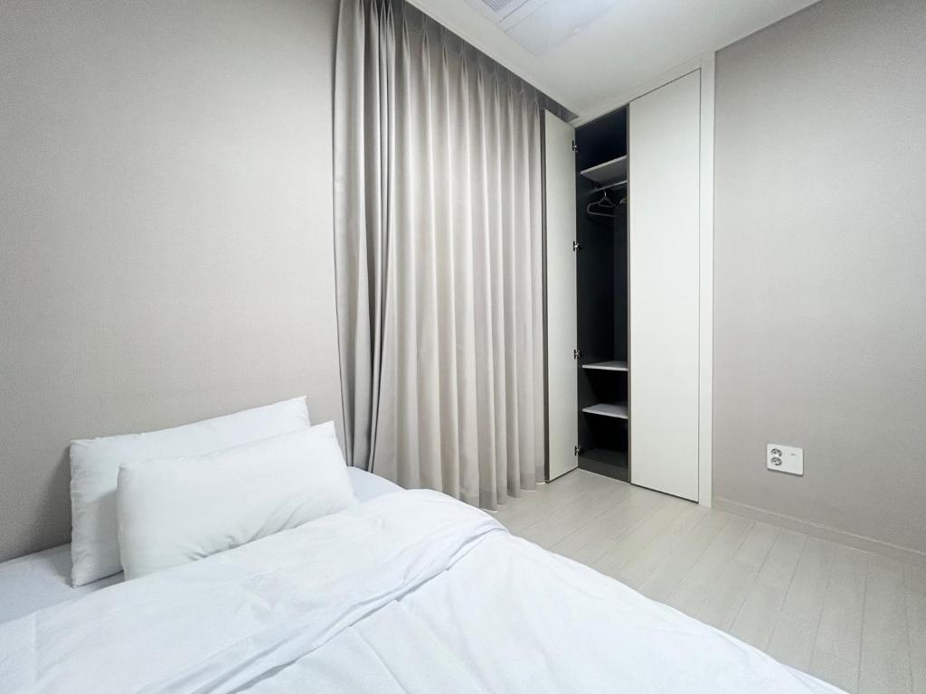 Landmark Songdo Stay photo 1