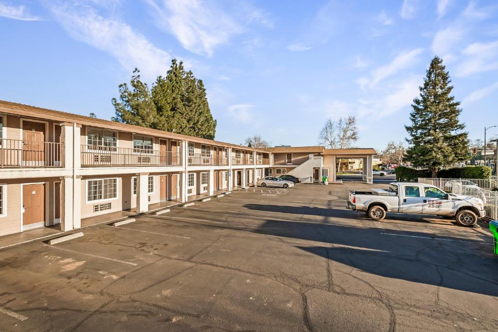 Heritage Inn Express Chico photo 3