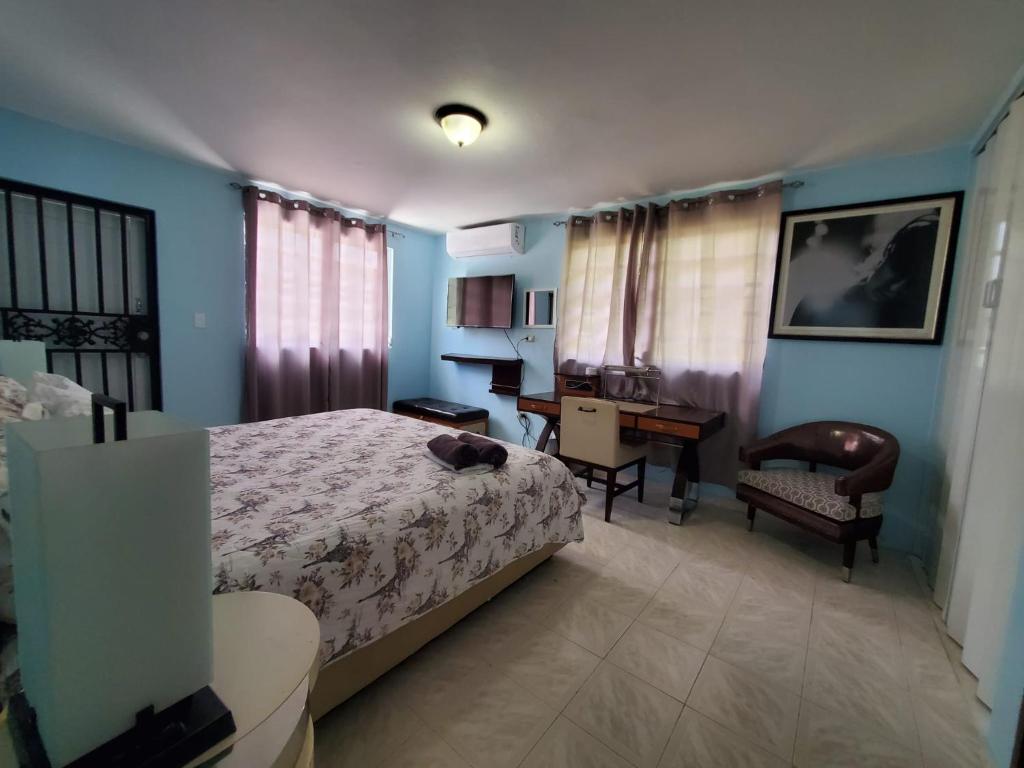 Near Beach, Rivers, Lagoon, Spring, Sleep up to 22, 2nd Floor photo 4