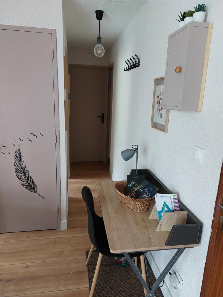 Appartement en résidence proche du plan d'eau photo 3