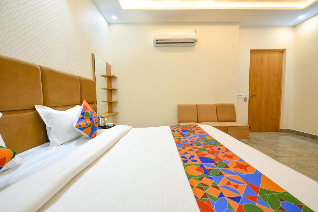 FabHotel Flying Kiwi photo 3