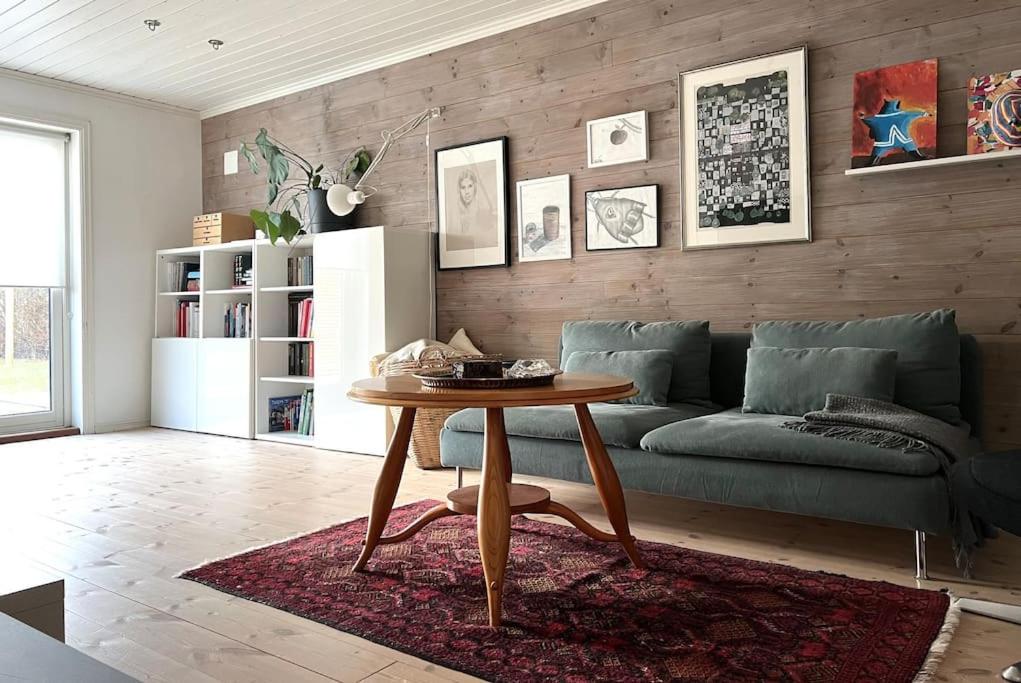 Stort hus med hage i rolige omgivelser photo 3