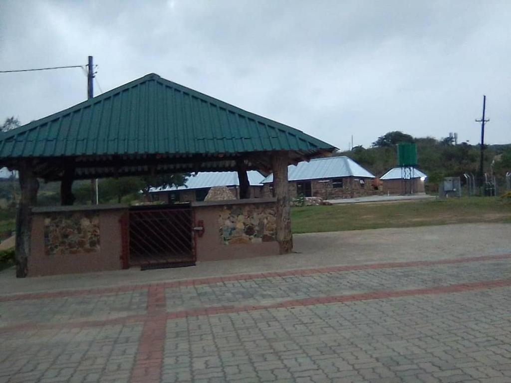 Inkwazi Getaway Lodge photo 3
