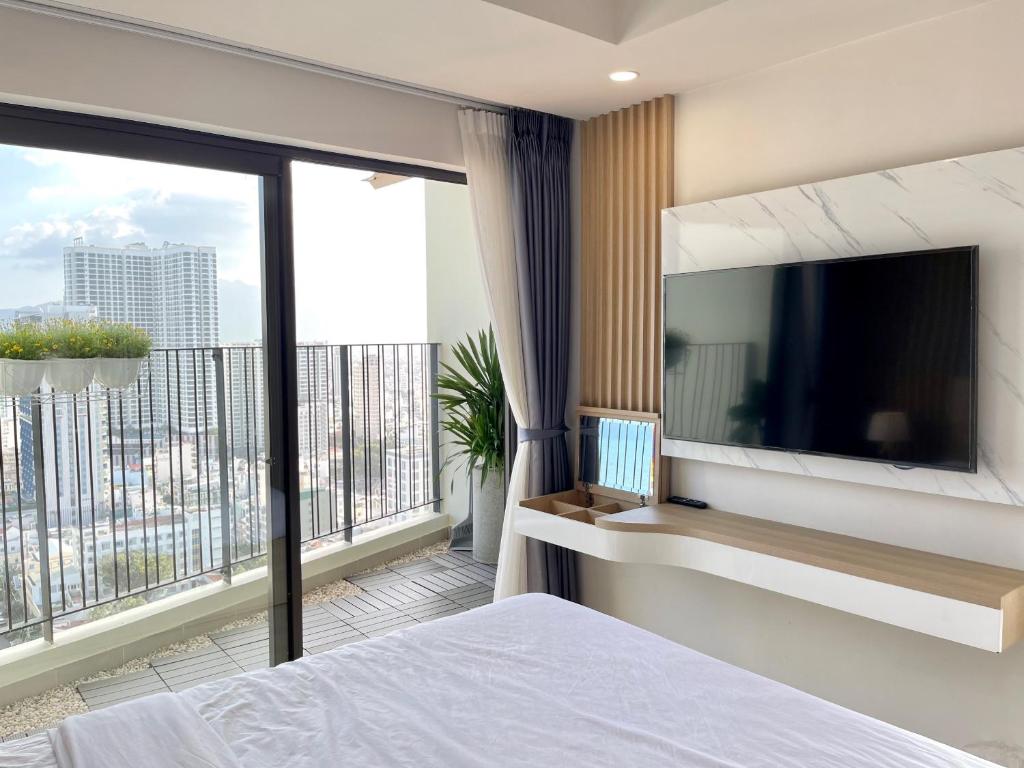 Là Lá La - GoldCoast Nha Trang