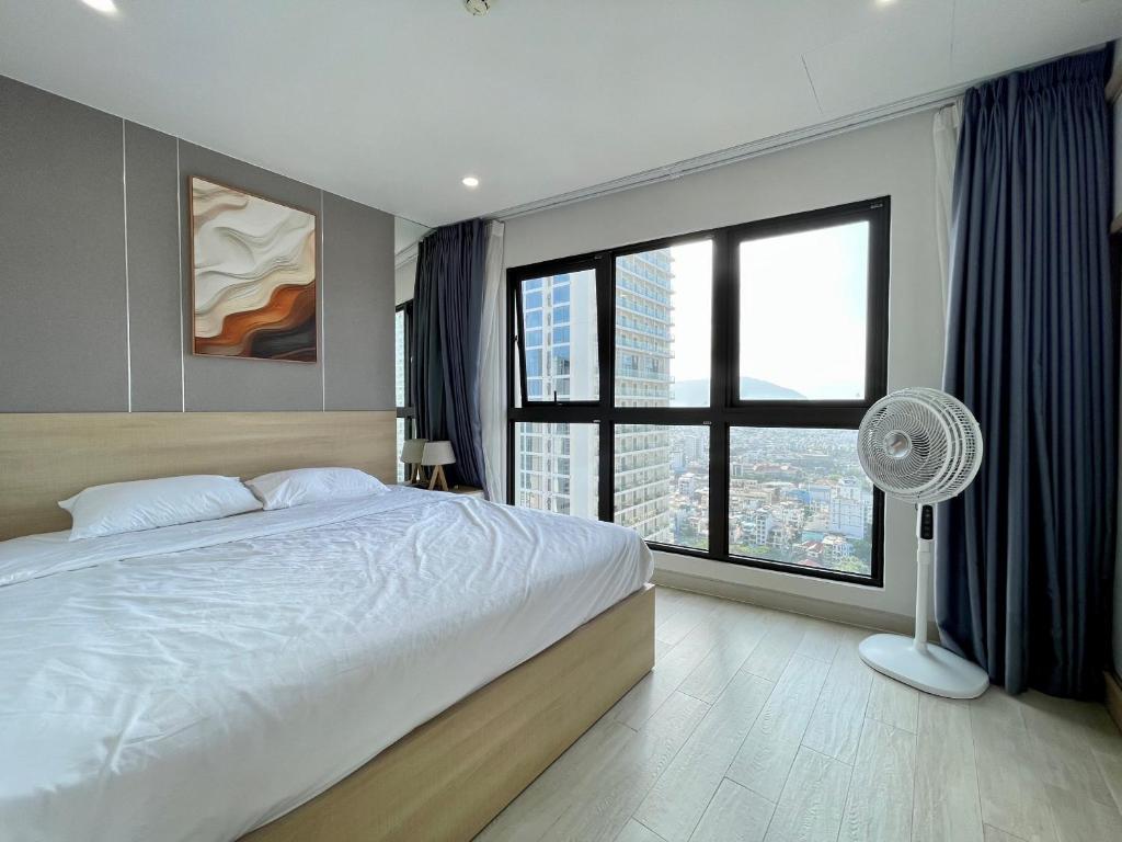 Là Lá La - GoldCoast Nha Trang