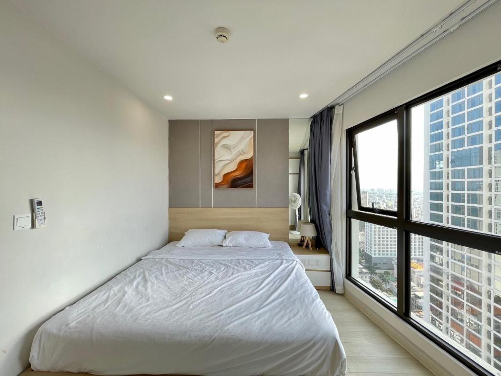 Là Lá La - GoldCoast Nha Trang