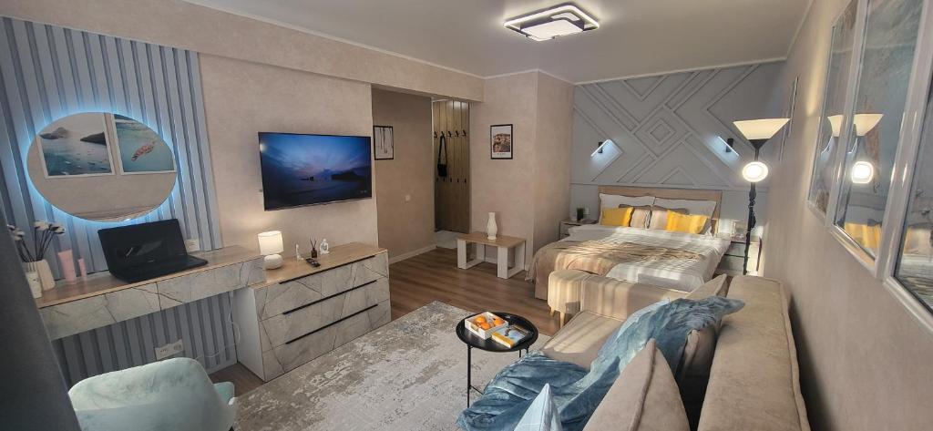 LUX HOME photo 2