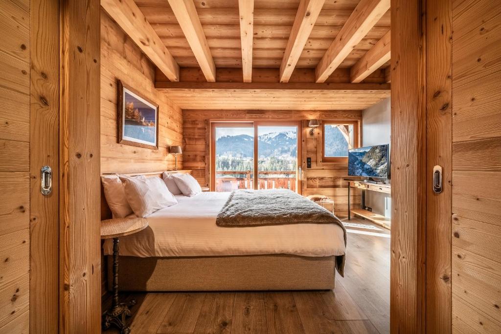 Chalet Heavenly Morzine - by EMERALD STAY photo 2