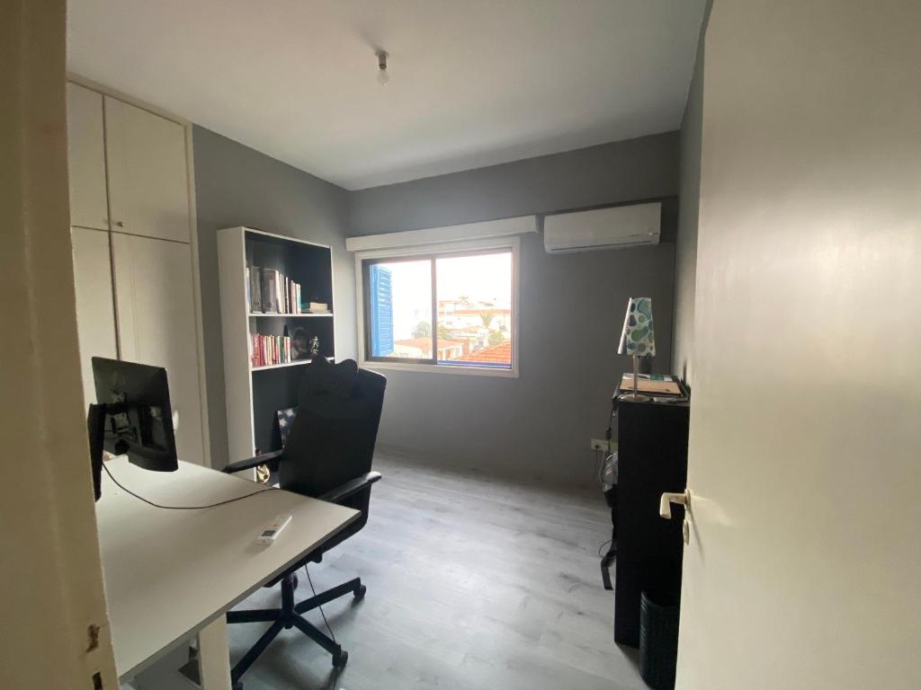 Comfortable 2BR Apartment & Office & Fitness Room photo 3