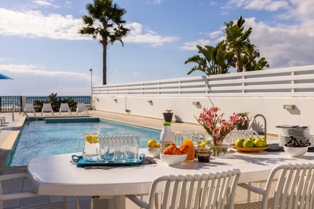 Faros Seaside Villa Larnaca photo 2
