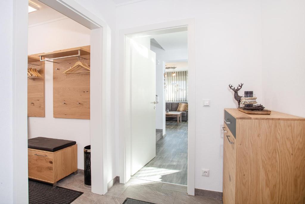 H19 - Modernes Ferienhaus 145qm, 3SZ, Wellnessbereich mit Sauna und Dachterrasse mit Panoramablick, Kühlen und Heizen mit Geothermie photo 4