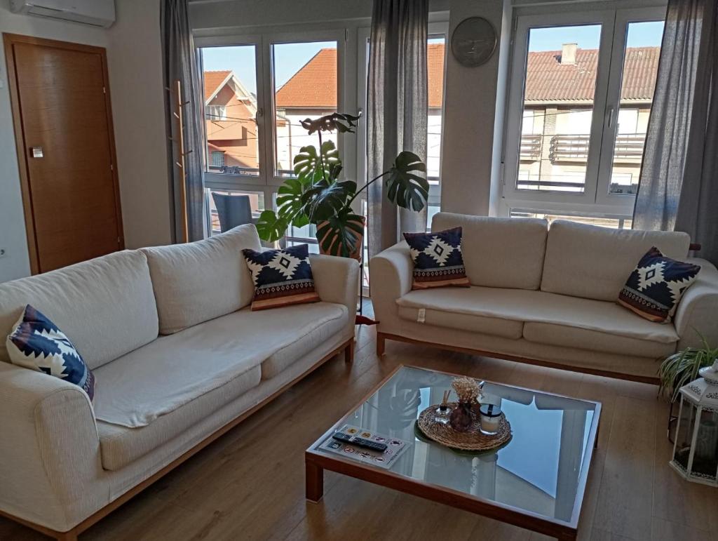 Apartman Zagreb , with balcony and FREE parking photo 1