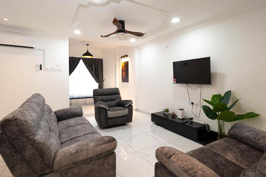 10 mint drive to Mid Valley KL near Gateway Bangsar Seputeh photo 1