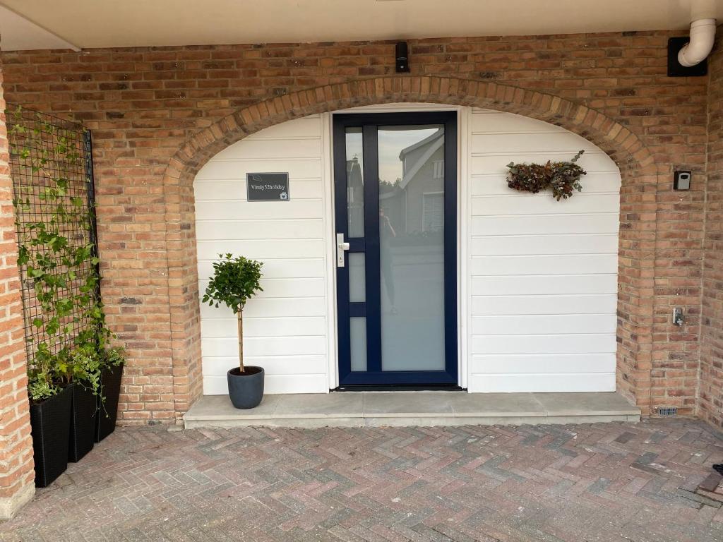 Nieuw! Viruly32holiday voor 2 personen en 1 baby. photo 1