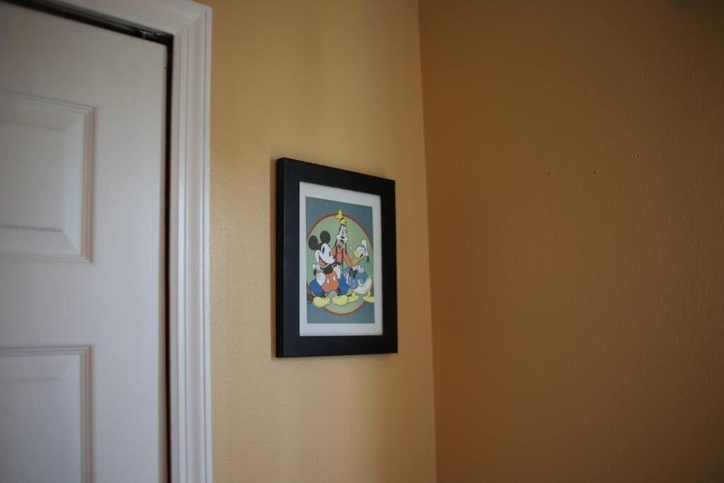 NEW Sunny Escape! Enjoy TV by your Private Pool Mins from Disney photo 2