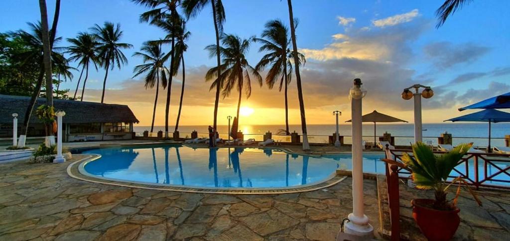 Sai Rock Beach Hotel & Spa photo 1
