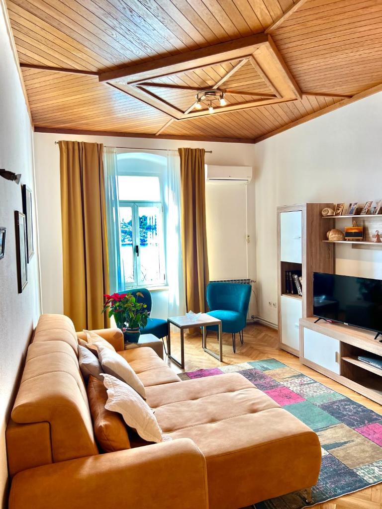 Apartment Riva photo 1