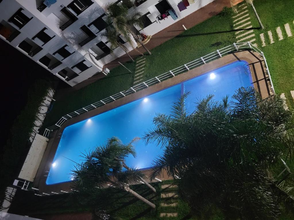 Appartement lumineux avec piscine photo 1