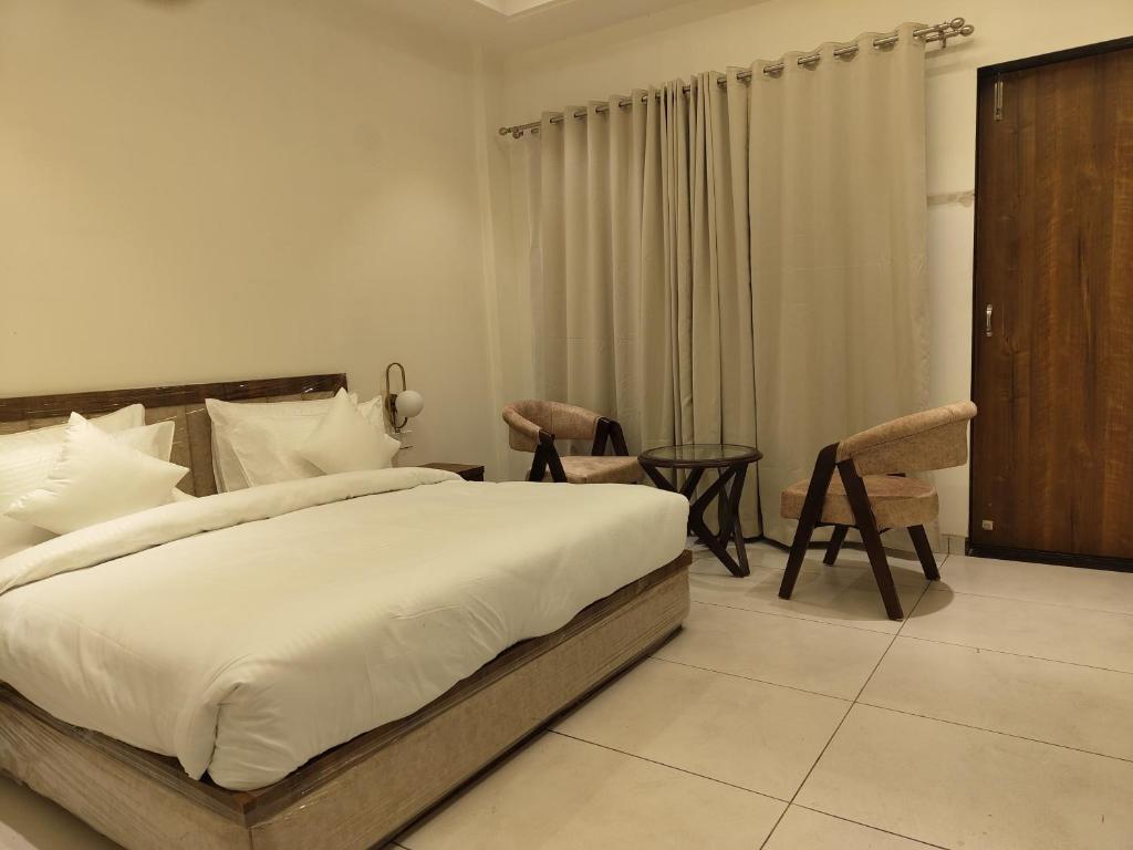 The VrindHuts photo 3