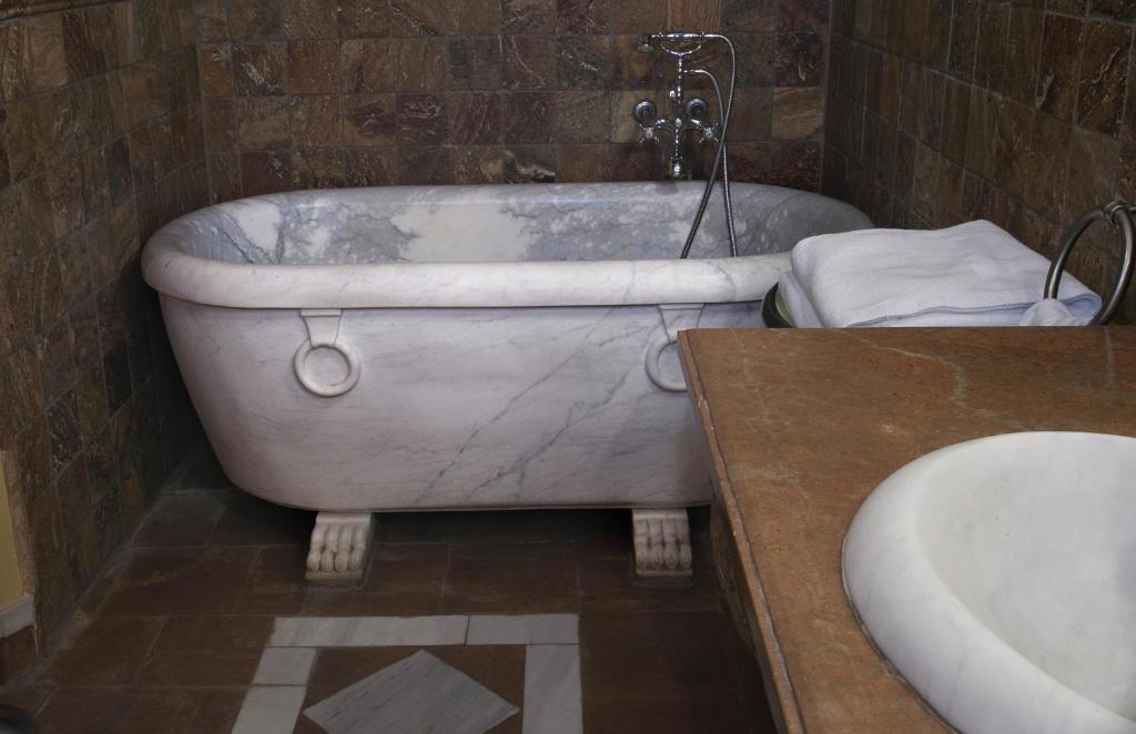 Hotel BOUTIQUE HOCES DEL DURATON photo 4