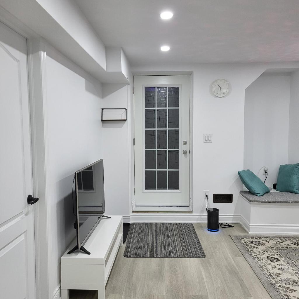 New Two Bedroom Entire Basement Apartment in Angus photo 4