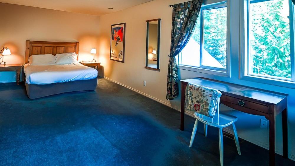 Polar Peak Chalet by Fernie Lodging Company photo 4