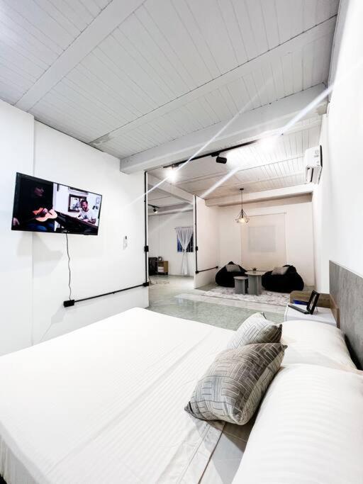 Hermoso Apartaestudio tipo loft photo 2