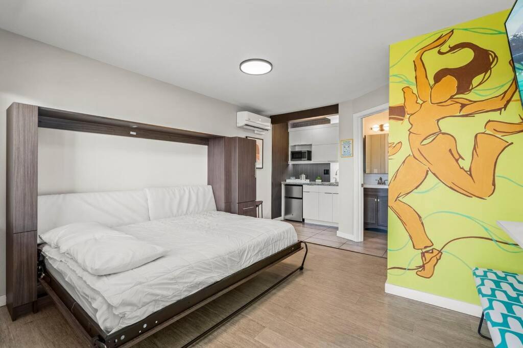 Modern Gem: Studio Haven in the Heart of Reno image